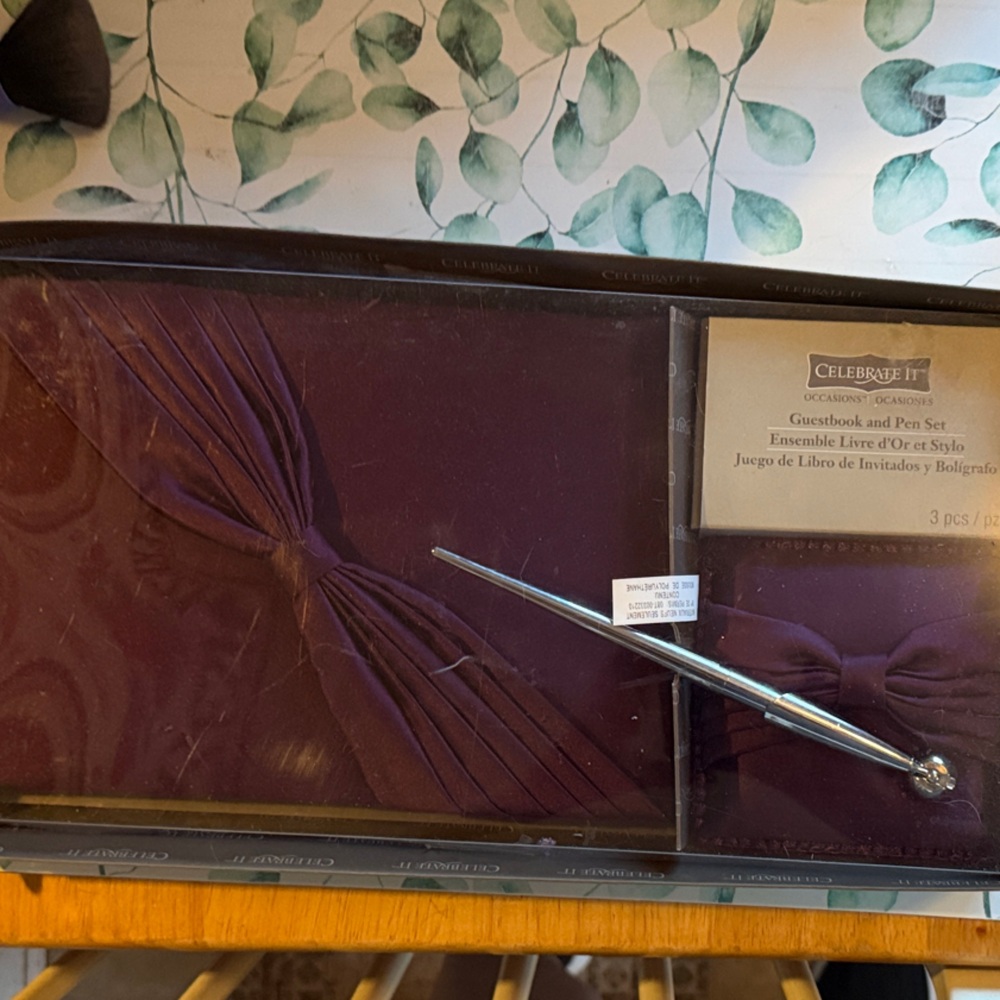 Purple Clutch with Pen Set